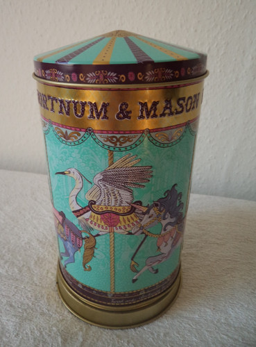 Fortnum mason musical merry - &,