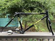 92 Trek Singletrack 930 18” Frame and fork Lugged True Temper Chromoly Ox 1 1/8