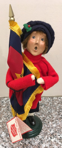 Byers choice caroler - byers,