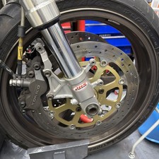 Suzuki GSXR 750 K1 Front Wheel