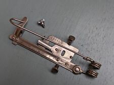 Singer 25517 Tuck-marker