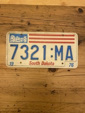 Vintage South Dakota 1976 US Car License Plate 7321 MA