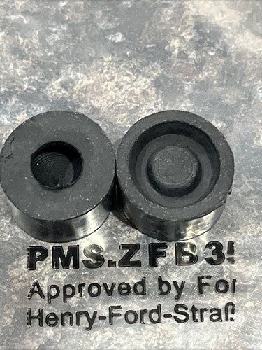 Bonnet bump stops - bonnet, pair: