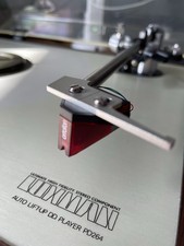 Luxman PD264 DD Turntable