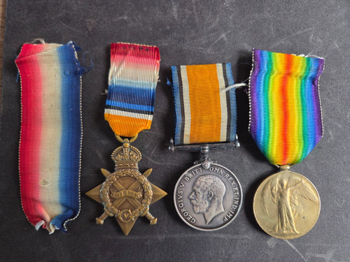 Medal trio m - medal, trio.
