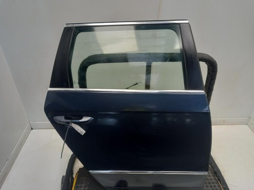Volkswagen passat right rear - right,