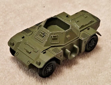 Daimler Scout Car. Dinky 673. Vintage die cast military vehicle.