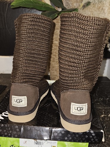 New ugg classic - new,