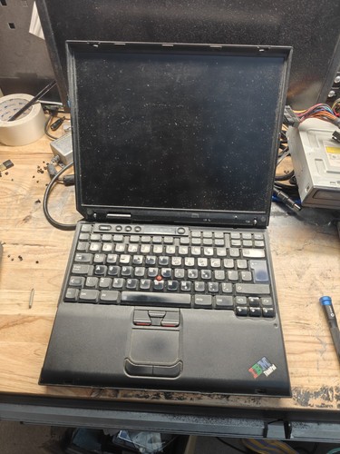 Ibm thinkpad t30 - thinkpad,