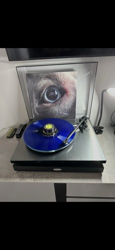 Rega turntable with - rega,