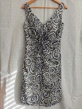 Shubette Navy & white