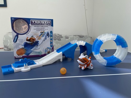 Teksta micro pets adventure - teksta,