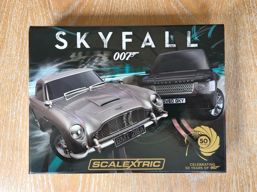 New scalextric c3268a - new, james