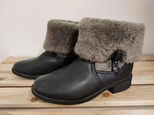 UGG CHYLER BOOTS UK 8.5 EU 41