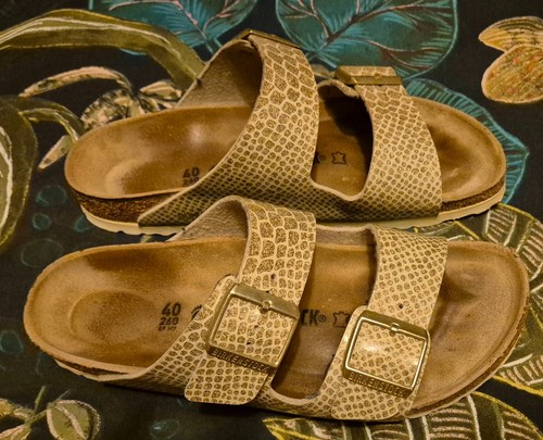 Size 5 adidas - size, 6.5