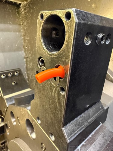 Live tooling cnc lathe coolant - live,