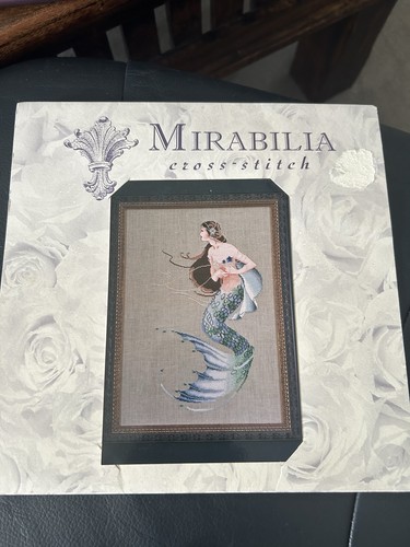 Mirabilia waiting for ships - waiting,