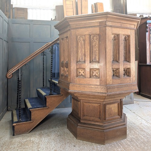 Six sided antique gothic oak - sided,