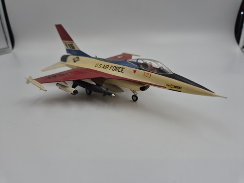 General dynamics 16 - general, yf-16