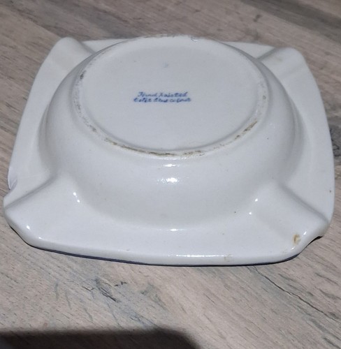 Delft blue and white square - white,