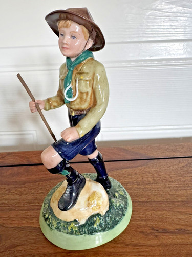 Royal doulton boy scout - royal,