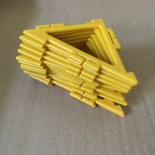 15 pieces Polydron - yellow