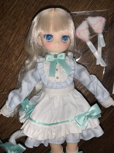 Maneki neko chan with - with, pure