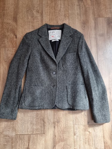Aubin and wills - wills, grey
