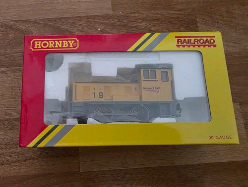Hornby r3775 network - hornby,