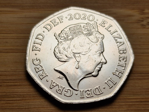 2020 50p royal shield - -,