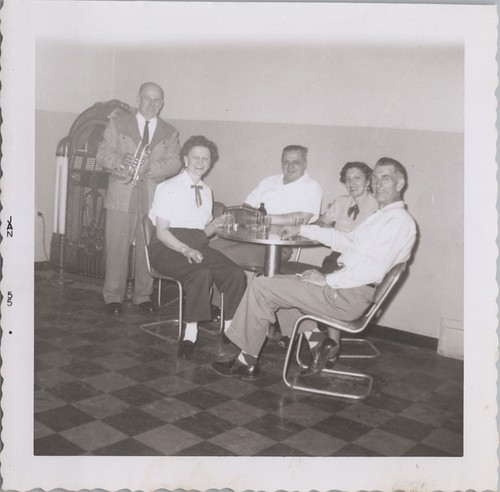 1950s photo family sitting - family,