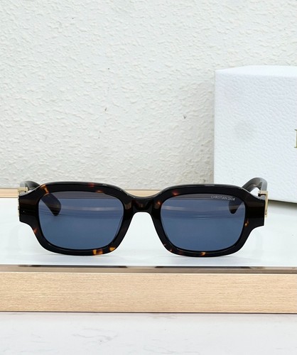 Luxury tortoise frame square - luxury,