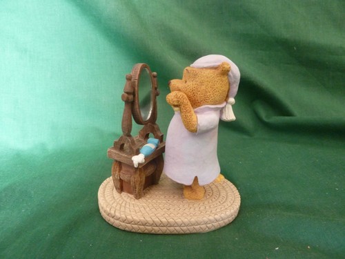 Disney simply pooh figure - "simply,