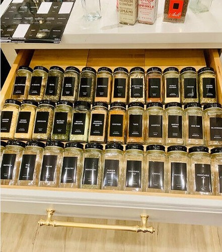 Spice jars w labels - 12-,