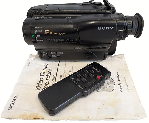 Sony ccd tr485e pal - pal, video