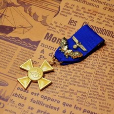 1 set German Cross Badge Oak