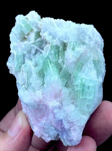 Toumaline crystal - toumaline,
