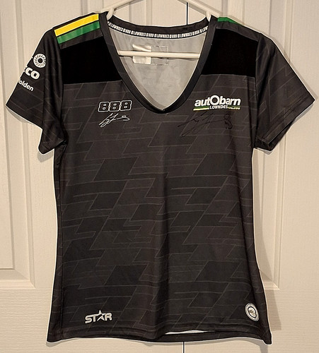 Craig lowndes autobarn 888 - autobarn,