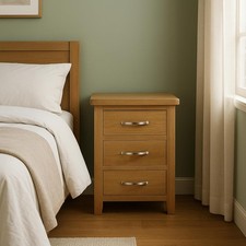 Oak 3 Drawer Bedside Cabinet – Regal Solid Wood Nightstand Chest