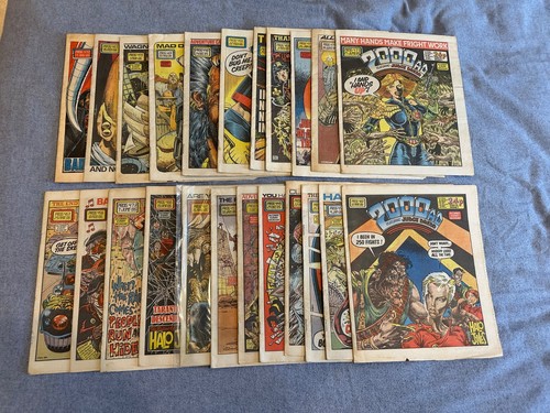 Huge 2000 judge dredd comic - 2000,