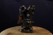 Hilgar and Watts heavyweight theodolite