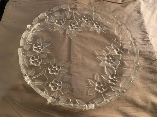 Stunning glass serving platter - stunning,