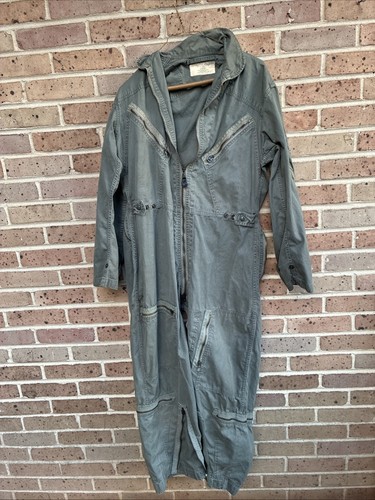 Usaf pilot flying - flying, man’s