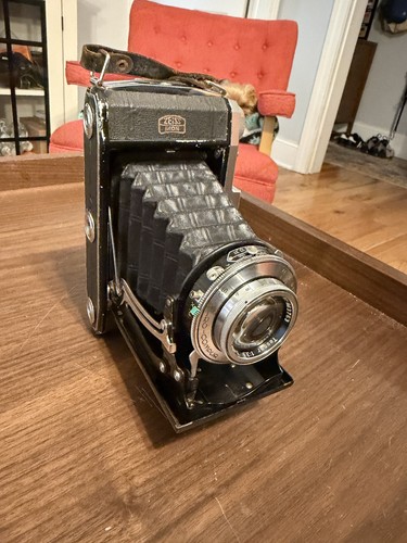 Vintage zeiss ikon ikonta - zeiss,