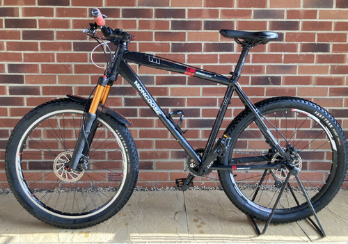 Retro mongoose amasa super - mongoose,