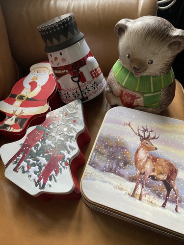 Bin christmas tins job - bin,
