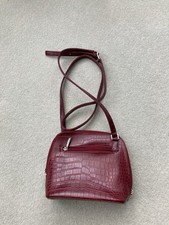 Travelon Small Crossbody Bag Multiple Pockets Central Zip Purse Credit Card Slip