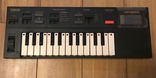 YAMAHA PORTASOUND TYU-40 ELECTRONIC KEYBOARD - See Details