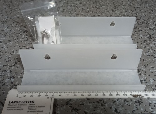Clear acrylic floating shelves - clear,
