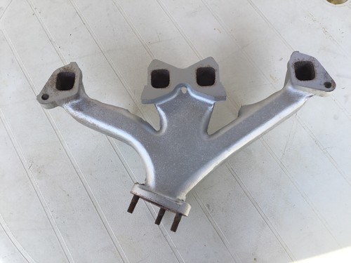 Triumph exhaust manifold